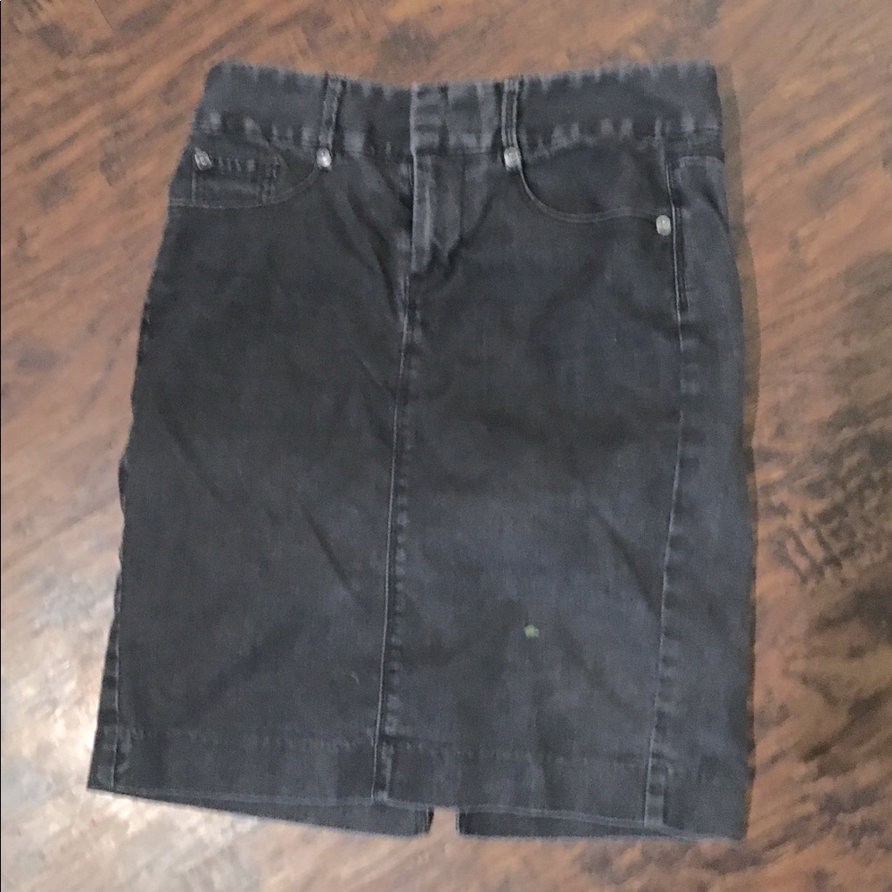Denim black mini Skirt Gap size 2